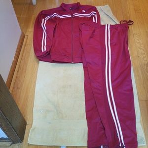 JOGGING SUIT